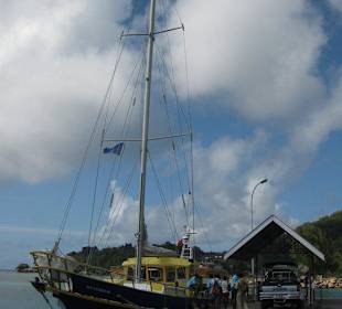 La Digue, Hafen