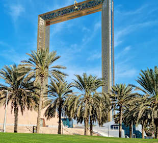 The Dubai Frame