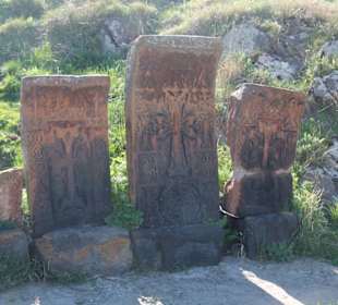 Kloster Sevanavank - Kreuzsteine