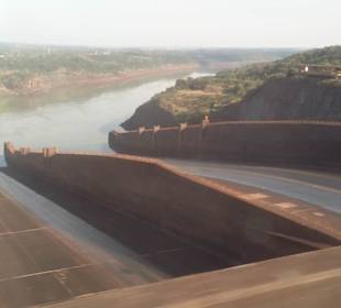 Itaipú Staudamm