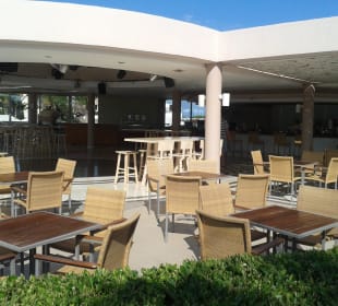 Von Pool zur Bar