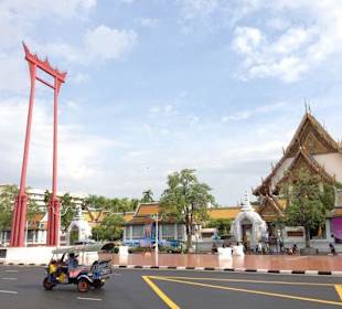 Giant Swing und Wat Suthat