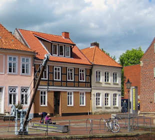 Alter Hansehafen - Kran vor dem  Schwedenspeicher