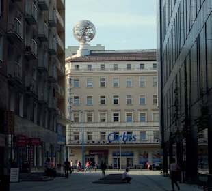 Vitkac - nowoczesny dom handlowy, ul. Bracka