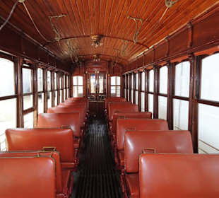 Historische Straßenbahnen im Museum