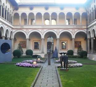 Chiostro di Santa Marta