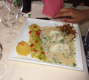 Lotte (Seeteufel) mit Porre und Stampfkartoffeln