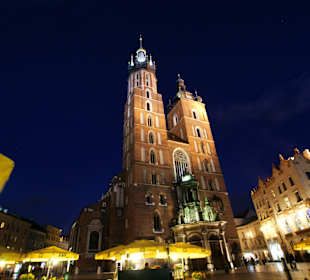 Bazylika Mariacka nocą