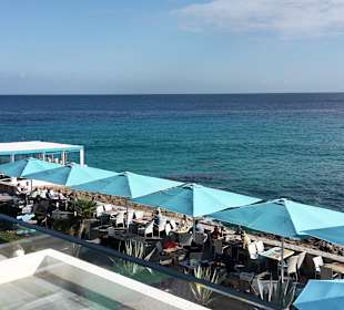 Lokal auf der Promenade nahe der Badebucht Son Moll