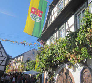 Weinfest in der Winzergasse Gleiszellen