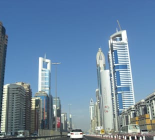 Hauptstraße in Dubai City