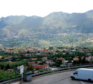 Parkplatz vor der Kathedrale