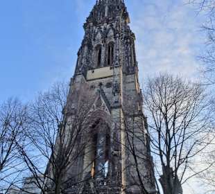 Blick auf den Kirchturm der St. Nikolai-Kirche