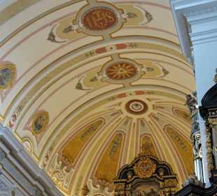 Blick in das Gewölbe des Chores