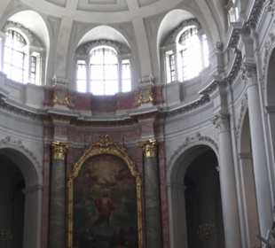 Katholische Hofkirche