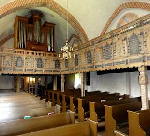 Empore und Orgel