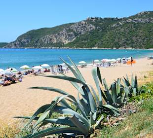 Agios Georgios Strand