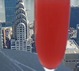 Entspannung mit Blick auf Chrysler Building 