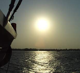 Heimfahrt bei Sonnenuntergang