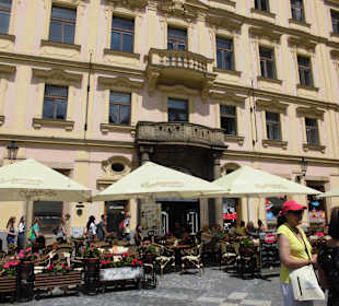 Auf dem Franz-Kafka-Platz