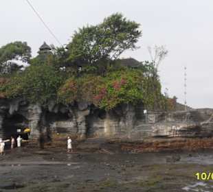 Tanah lot bei Ebbe
