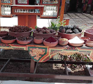 Im Souk Gewürze
