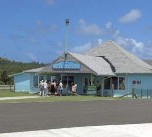Der Airport von Aitutaki