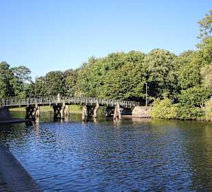 Die Stadt-Trave mit Dankwartsbrücke