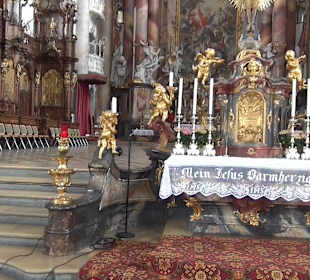 Romanisches Gnadenkreuz