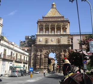 Porta Nuova / Stadttor