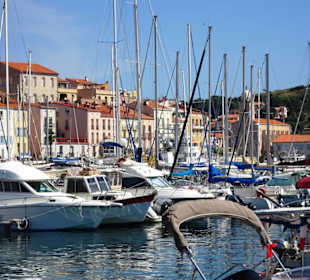 Im Yachthafen von Port Vendres
