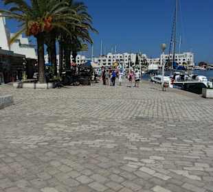 Hafen und Shoppingmaile