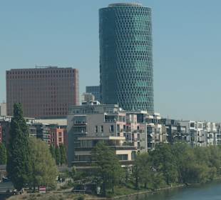 Der Westhafen Tower oder Das Gerippte in Frankfurt