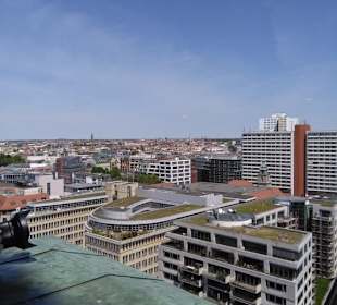 Über dem Potsdamer Platz