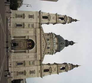 Außenansicht Basilika