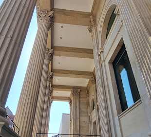 Gebäude