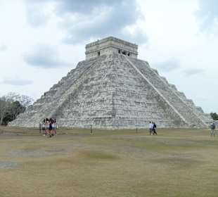  Maya Pyramide