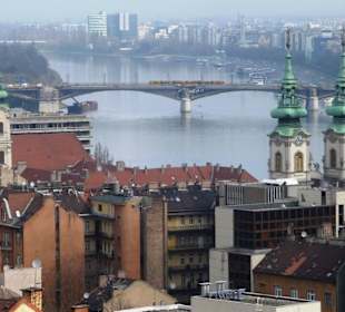 Blick auf Margaretenbrücke vom Burgviertel