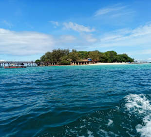 Mit dem Boot zur Insel