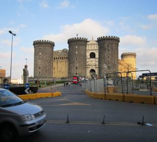 Castel Nuovo - Landseite