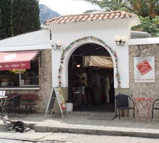 Kleine Pause an der Eisfabrik, Sa Fabrica De Gelats