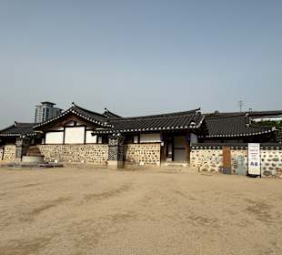 Namsangol Hanok Village