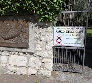 Zugang zum Parco degli Olivi