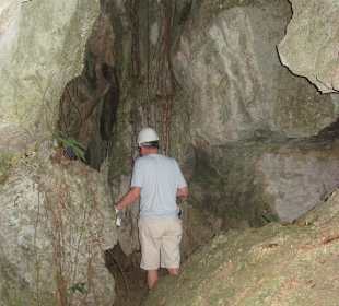 Beginn der Rundführung mit Guide