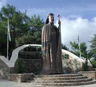 Makarios Denkmal