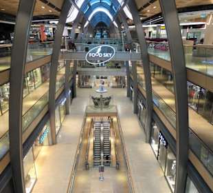 Rundgang durch die Europa Passage vor der Öffnung