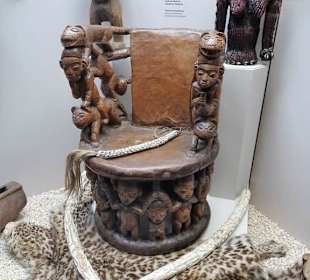 In der Völkerkundeabteilung des Museums