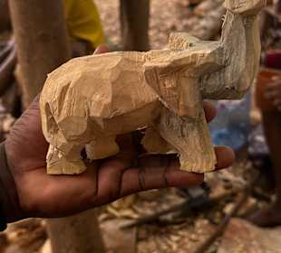 Schnitzerdorf Mombasa