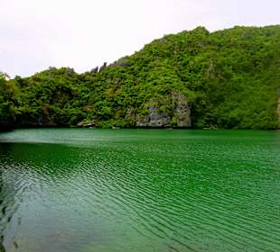 Salzsee im Angthong NP