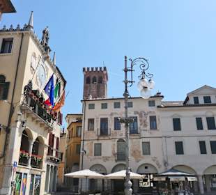 Bei der Piazza Libertà, dem Platz der Freiheit